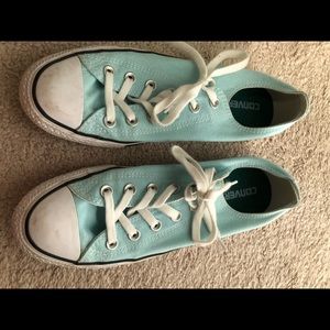Women’s converse - Tiffany blue - great condition